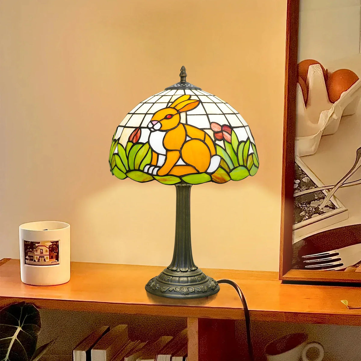 12-inch Tiffany lamp in stained glass, Easter Bunny bedside lamp for bedroom, dining room, living room, retro home decor, children's gift