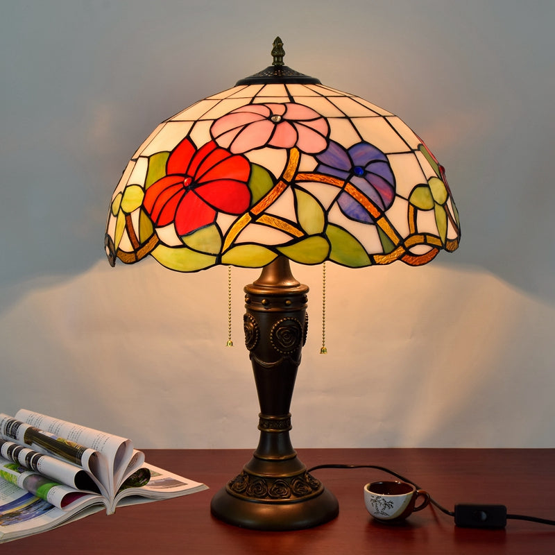 Floral Tiffany Table Lamp in Stained Glass