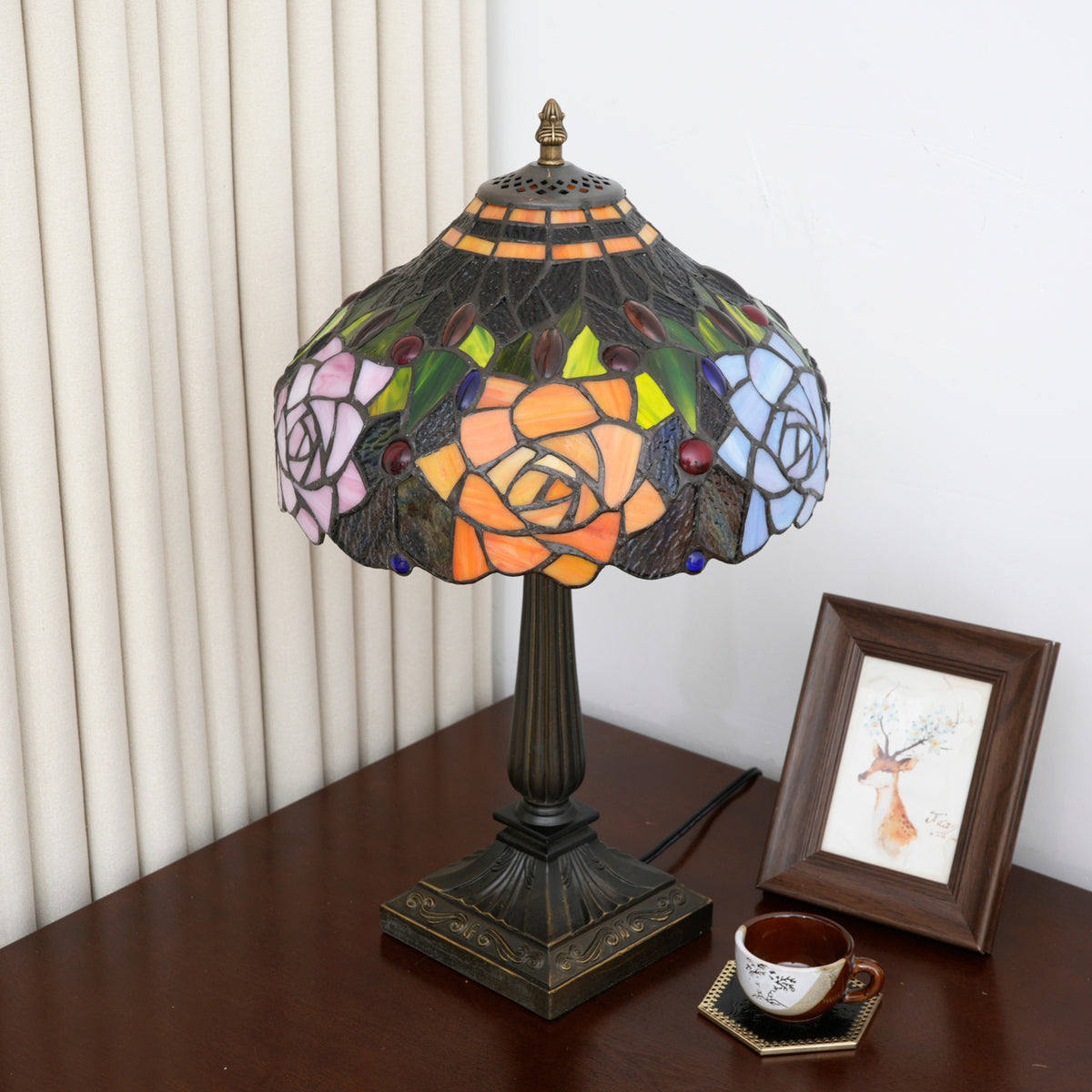 Tiffany Stained Glass Table Lamp with Yellow Roses