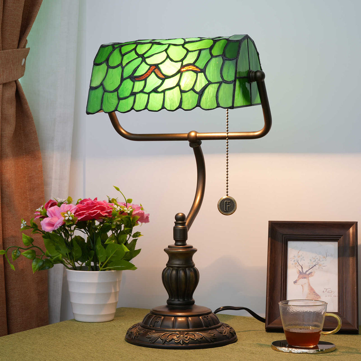 Tiffany Desk Lamp in Green Mosaic Stained Glass