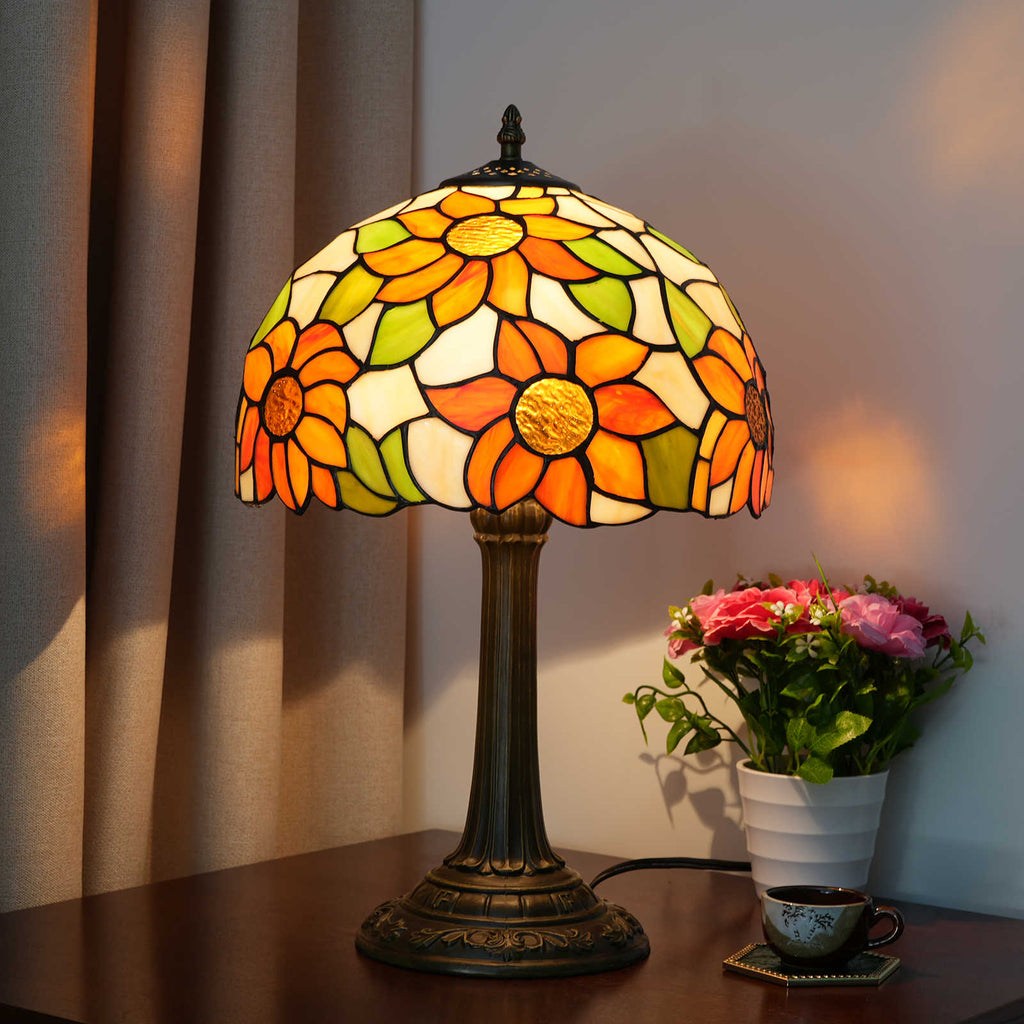 Tiffany Flower Table Lamp in Stained Glass