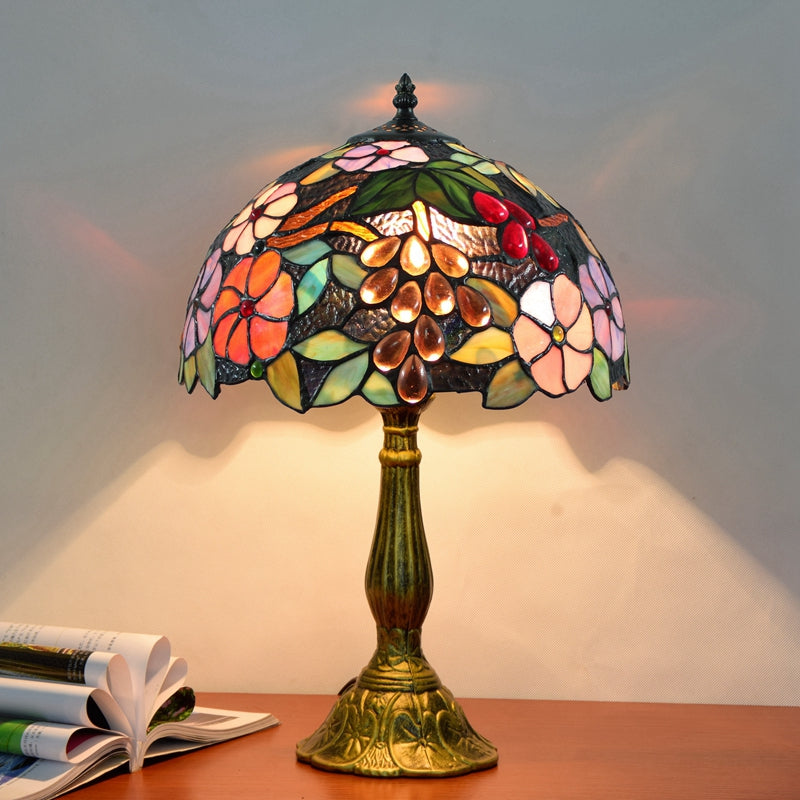 Tiffany Lamp in Floral Stained Glass and Amber Clusters