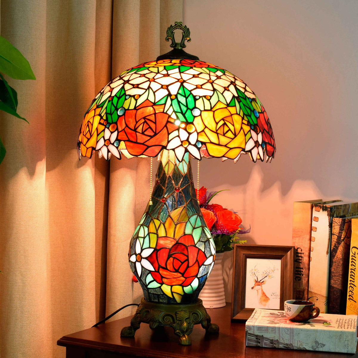 Tiffany-style stained glass table lamp with roses