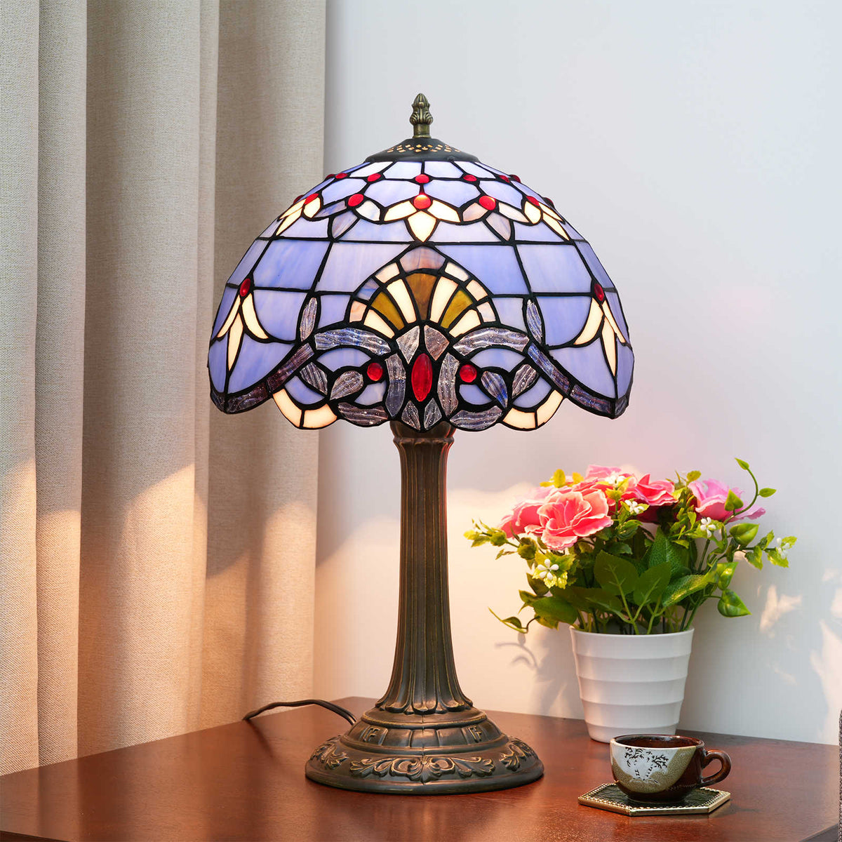 Tiffany Table Lamp in Lavender Tinted Glass