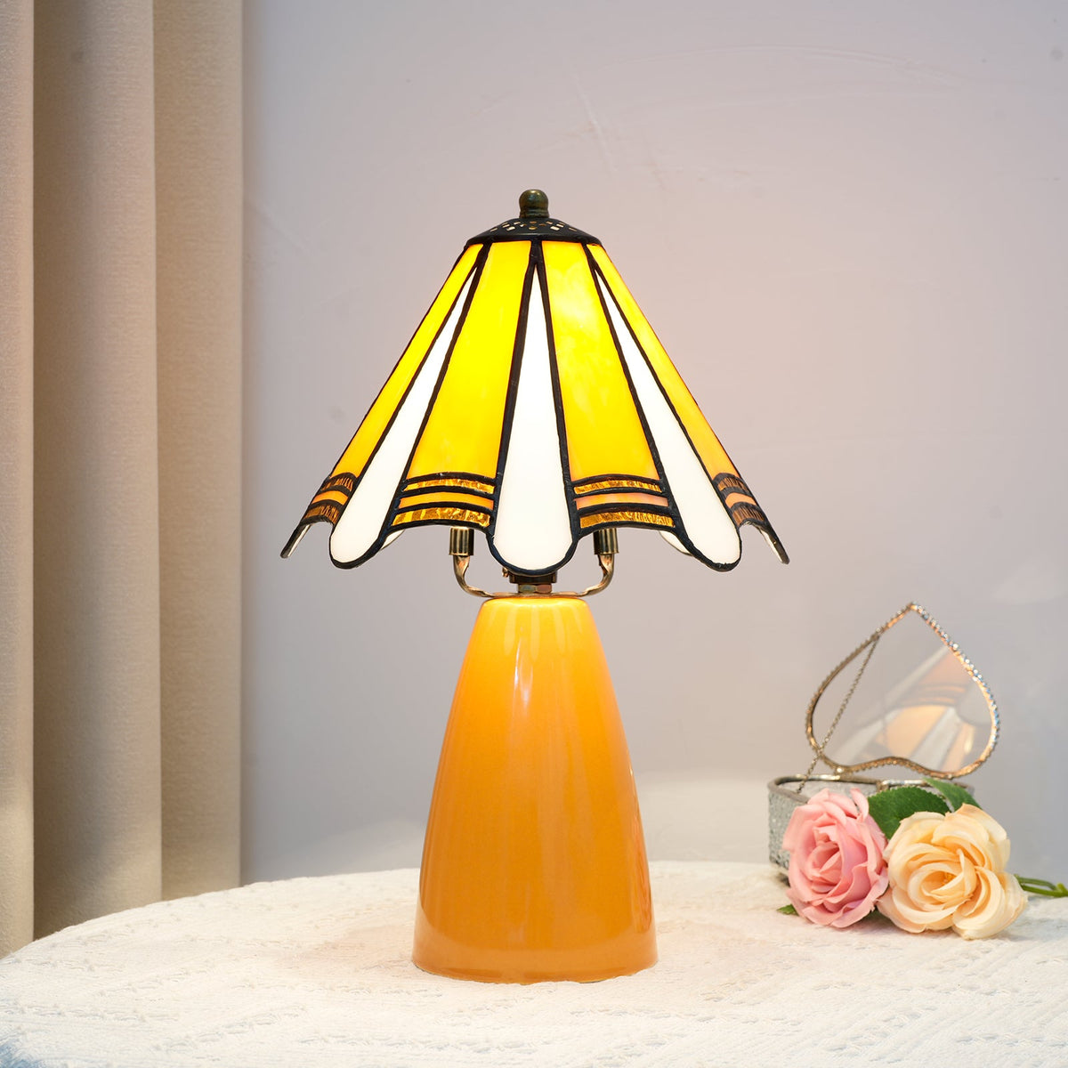 Yellow and White Stained Glass Table Lamp with Amber Base